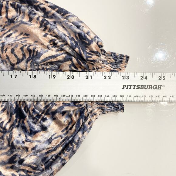 NWOT FREE PEOPLE Top M Crushed Velvet Velour Peach-Navy V Smoked Balloon-Long-Sl - Picture 9 of 9